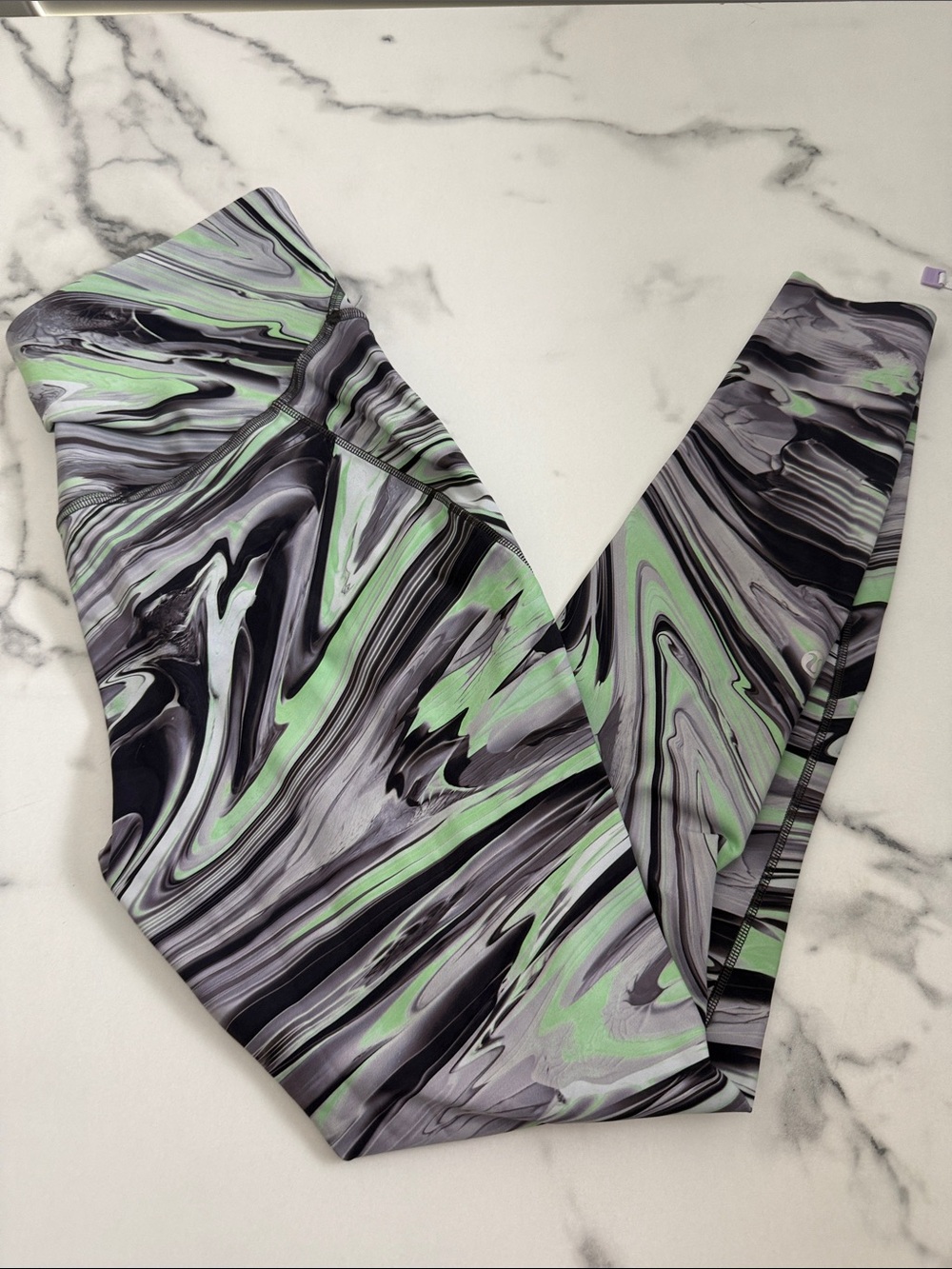 Lululemon base pace high rise size 8